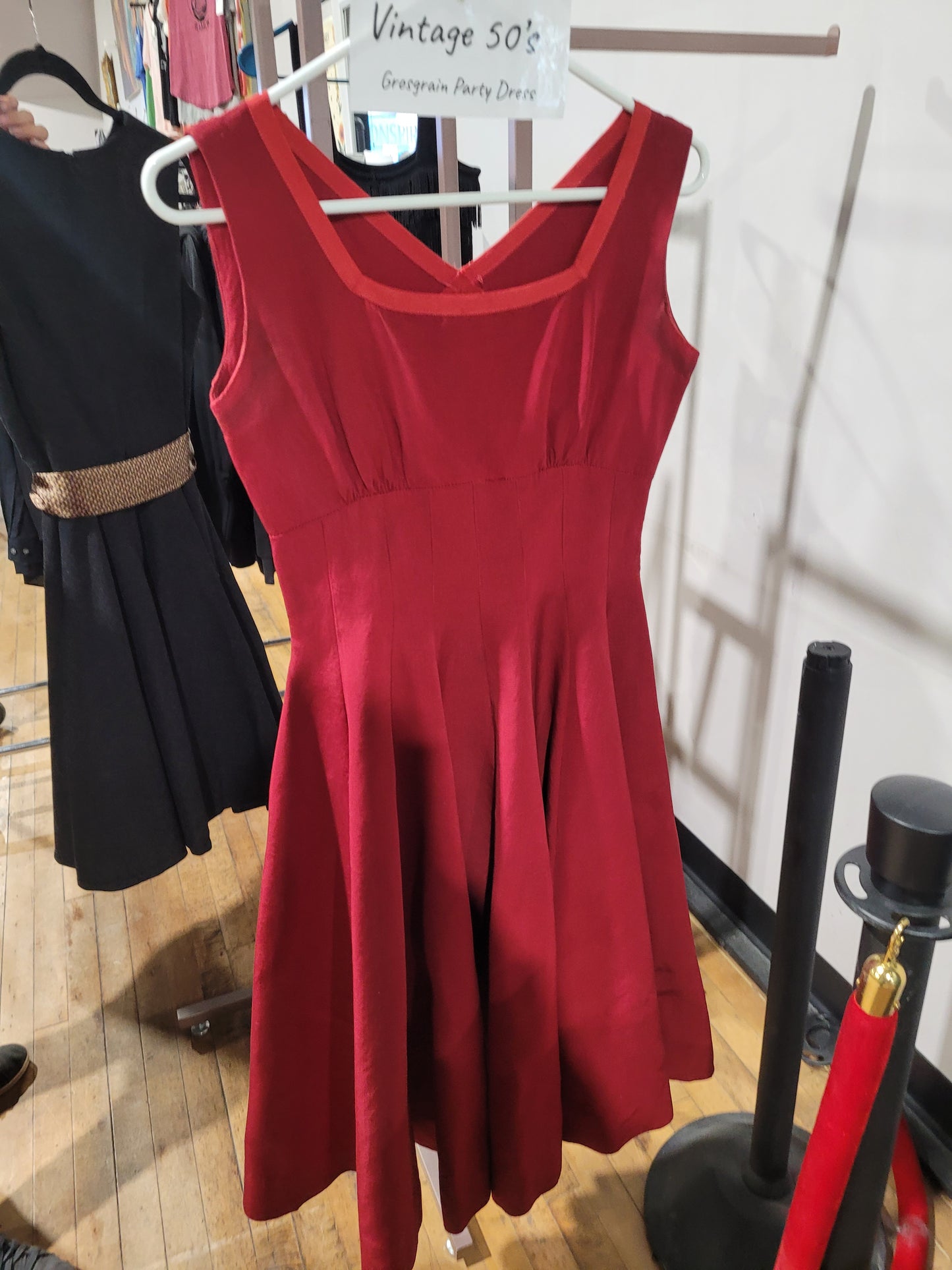 MST - Vintage Clothing