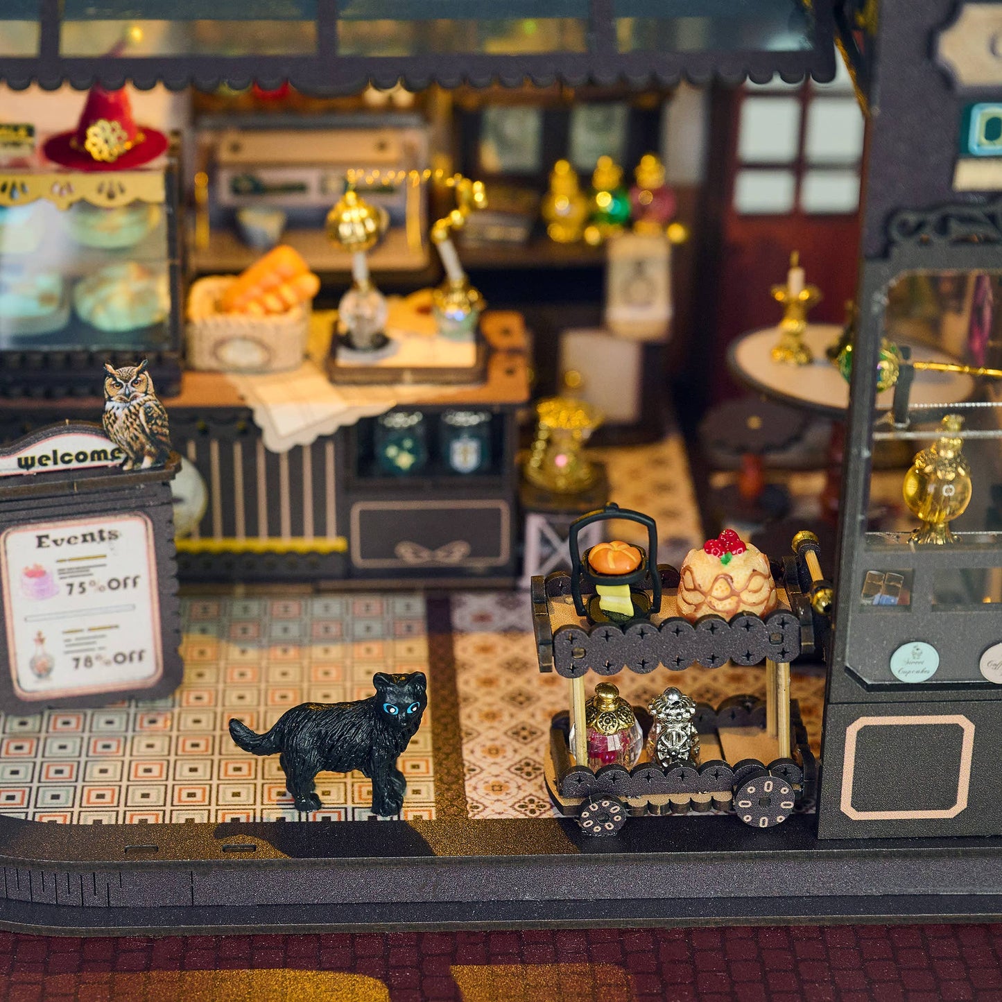 CC DIY Miniature House Kit: Magic Café