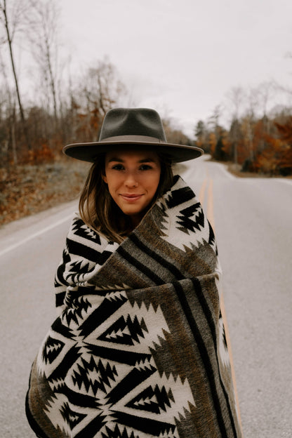 CC Quichua Blanket - Onyx Black | Fall Decor