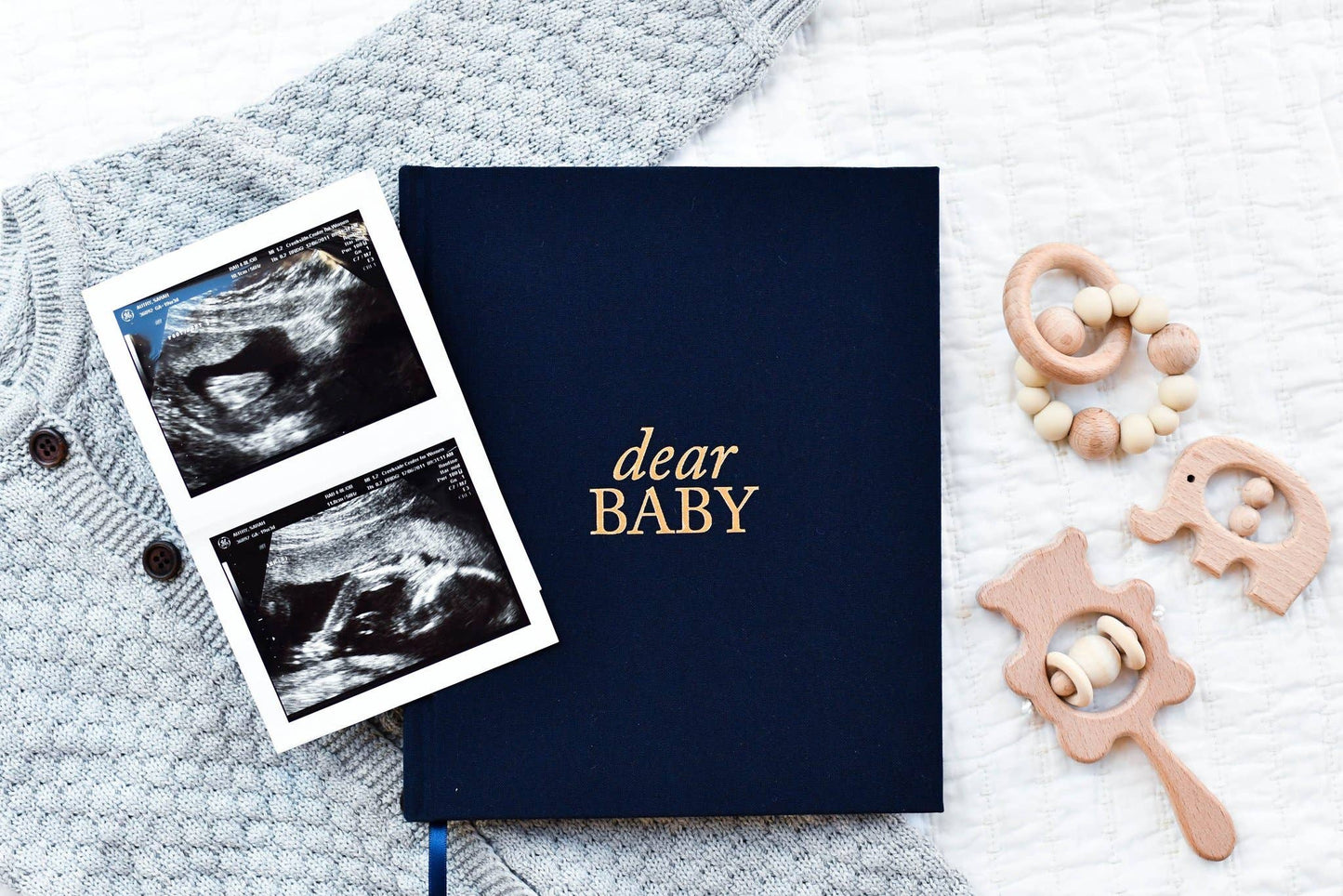 CC Dear Baby: A Pregnancy Prayer Journal & Memory Book for Moms